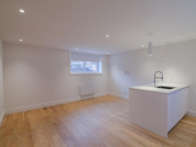 Apartment for rent in St. Leonard's, Quebec