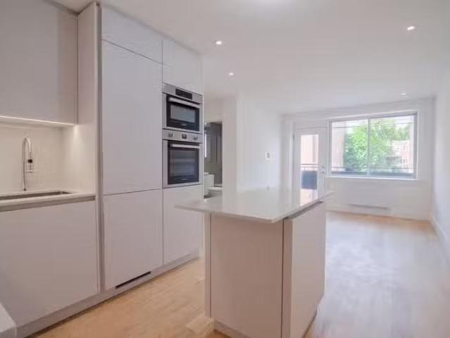 Apartment for rent in St. Leonard's, Quebec