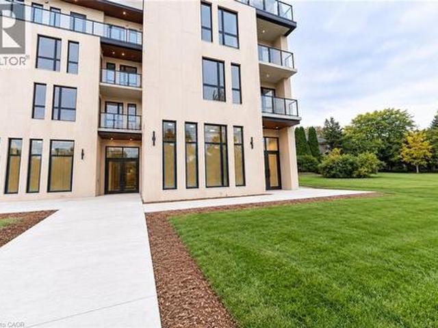 Commercial for rent in Niagara, Ontario