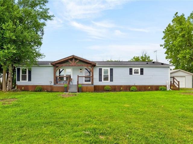House for sale in Farmington, New York