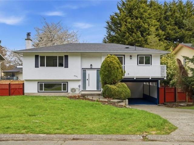House for sale in Saanich, British Columbia