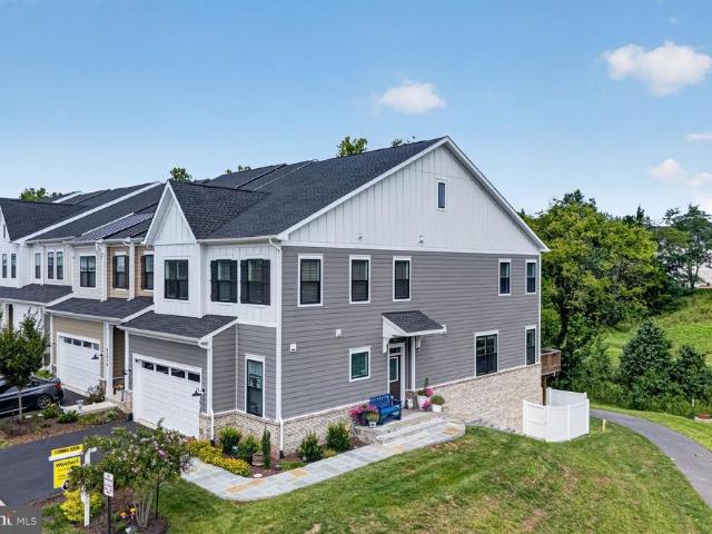 Townhouse for sale in Virginia