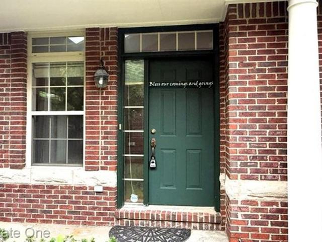 Townhouse for sale in West Bloomfield, Michigan