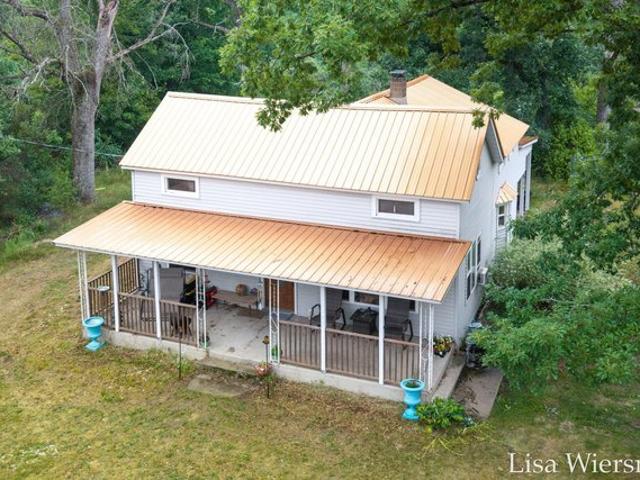 House for sale in White Cloud, Michigan
