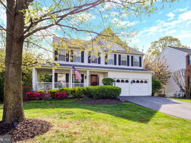 House for sale in Courts of Ashburn, Ashburn
