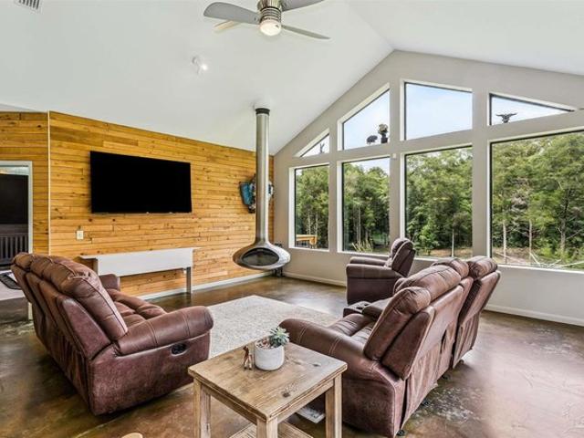 House for sale in Mc David, Florida