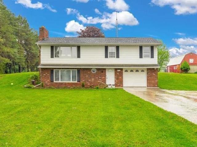 House for sale in Deckerville, Michigan