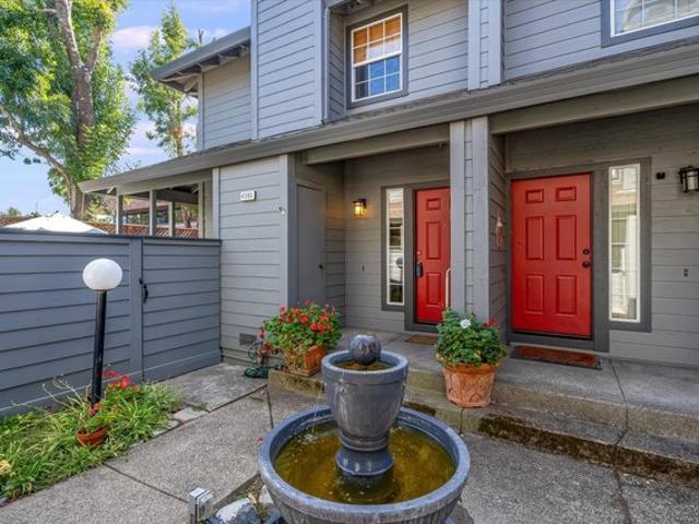 Townhouse for sale in Santa Rosa, California