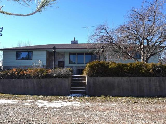 House for sale in De Beque, Colorado