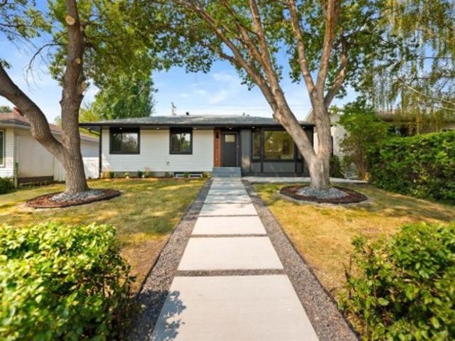 House for sale in Acadia, Calgary