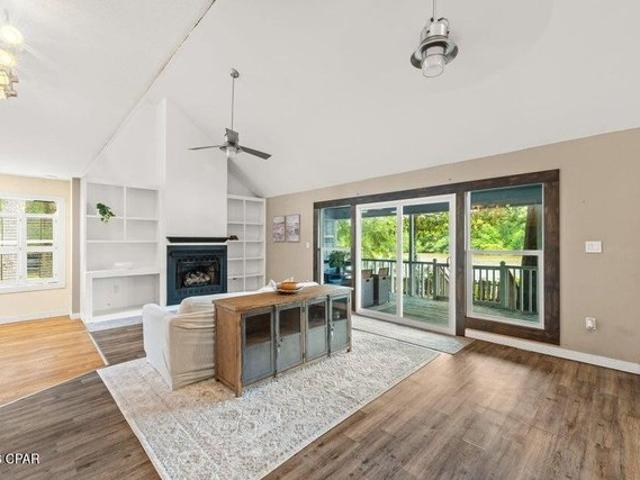 House for sale in Ponce De Leon, Florida