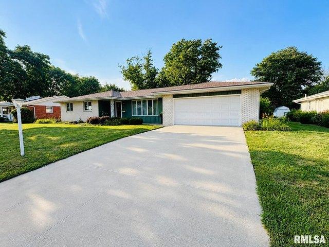 House for sale in Morton, Illinois