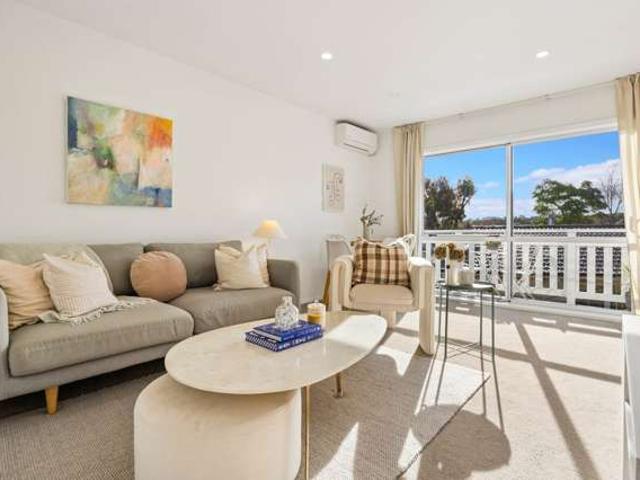 Apartment for sale in Meadowbank, Ōrākei