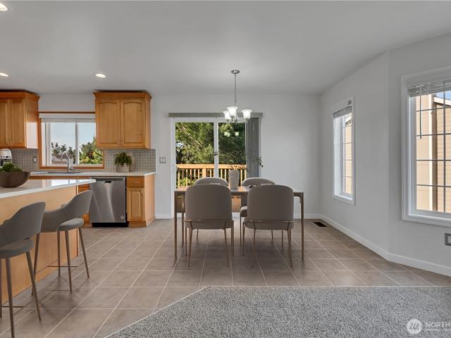 House for sale in Pacific, Washington