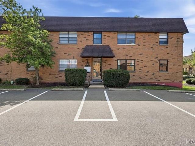 Condo for sale in Kirkwood, Saint Louis County