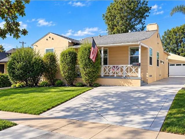 House for sale in Inglewood, Los Angeles County