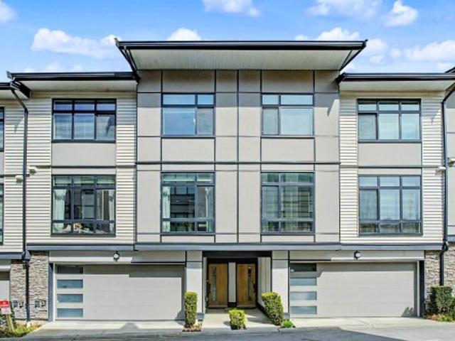 Townhouse for sale in Newton, Surrey
