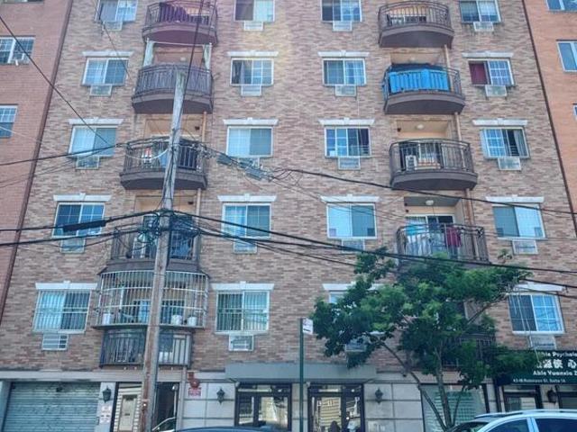 Apartment for sale in Flushing Apartment for sale in Flushing