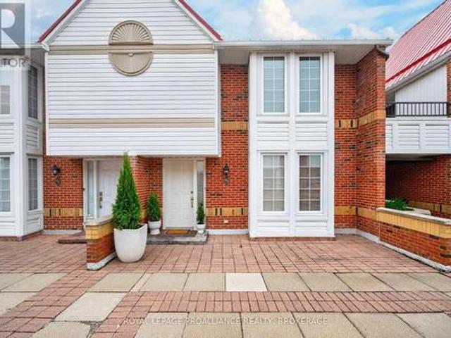 Townhouse for sale in Kingston, Ontario