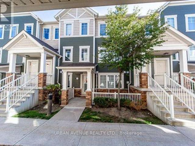 Townhouse for sale in Durham, Ontario