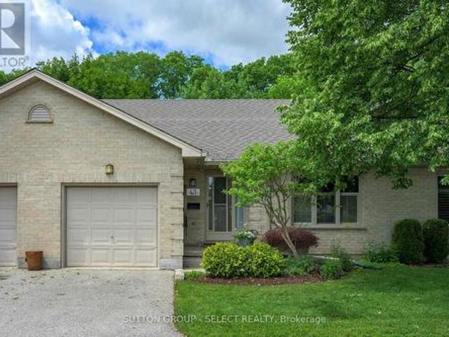 Condo for sale in Arva, Ontario