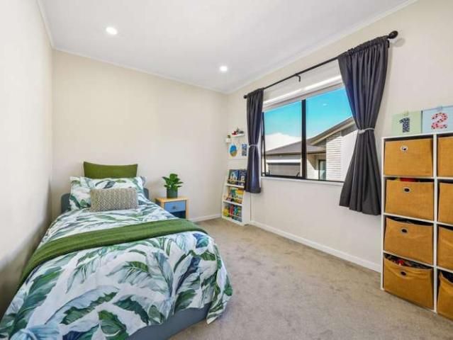 House for sale in Wairau Valley