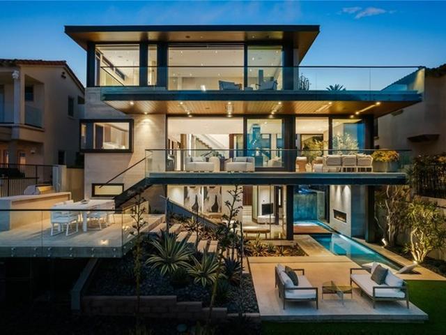 House for sale in Capistrano Beach, California