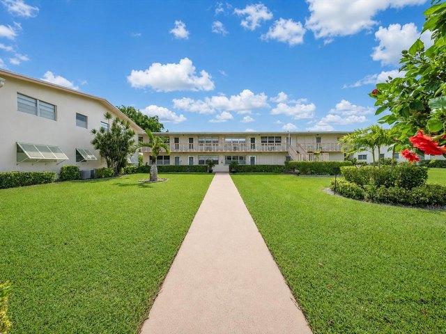Condo for sale in West Palm Beach, Florida