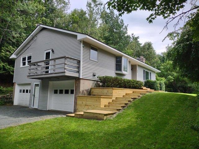 House for sale in Mill Hollow, Plainfield