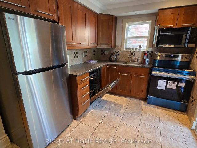 House for rent in Eglinton—Lawrence, Toronto