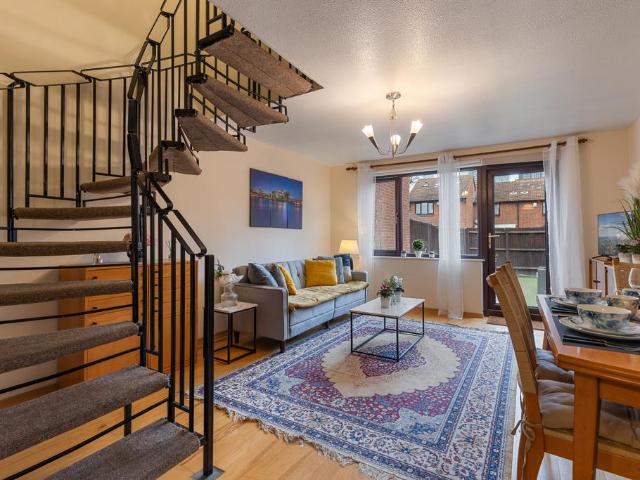 House for rent in Millwall, Greater London