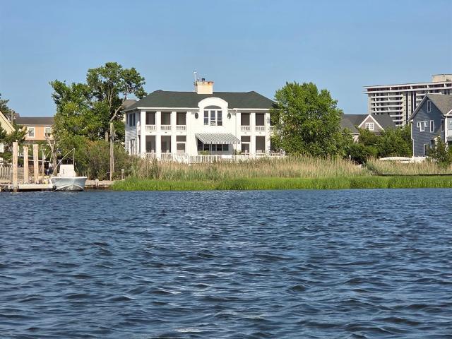House for sale in Monmouth, New Jersey