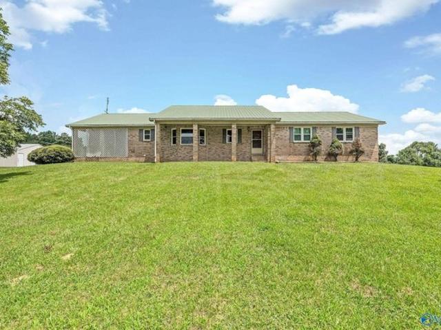 House for sale in Vinemont, Alabama