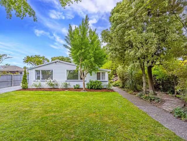 House for sale in Saint Albans, Canterbury