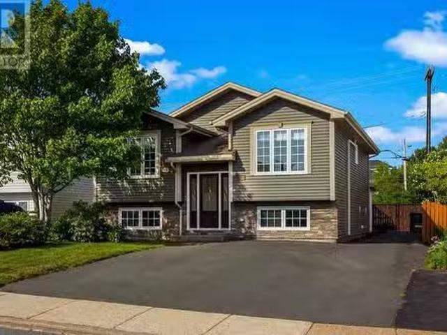 House for sale in Paradise, Newfoundland And Labrador