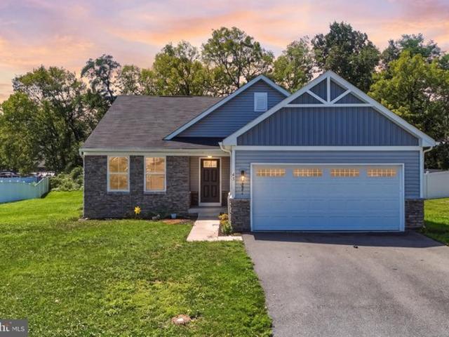 House for sale in Falling Waters, West Virginia