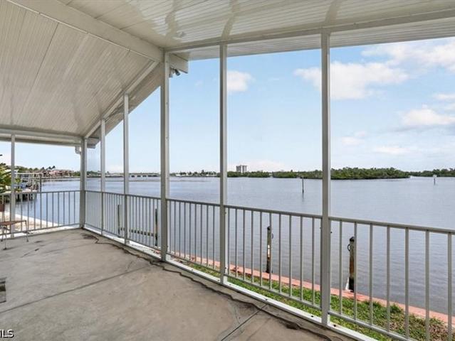 House for sale in Fort Myers Beach, Lee County