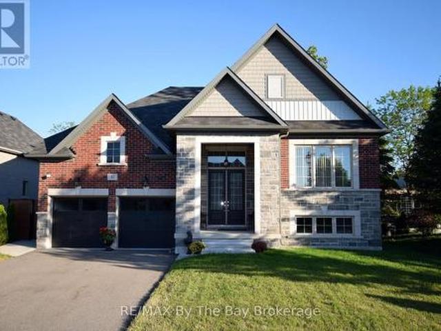 House for sale in Wasaga Beach, Ontario