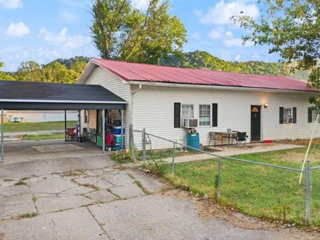 House for sale in Irvine, Estill County