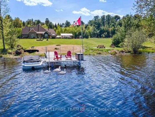 House for sale in Renfrew, Ontario