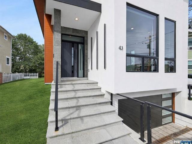 Property for sale in Tenafly, New Jersey