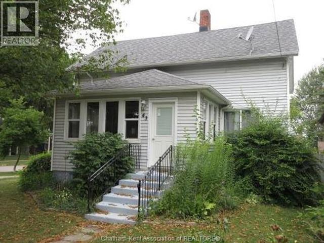 House for sale in Chatham–kent, Ontario