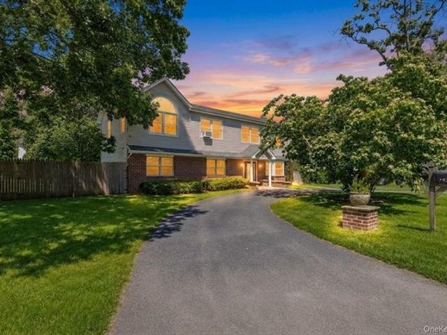 House for sale in Shirley, Town of Brookhaven