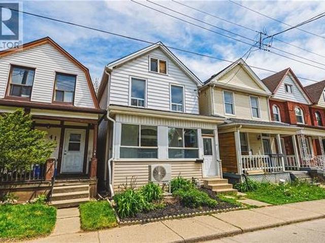 House for sale in Ancaster, Ontario