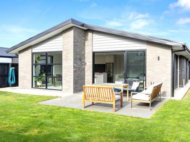 House for sale in Woodend, Canterbury