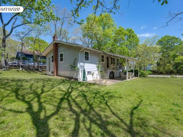 House for sale in Wainscott, New York