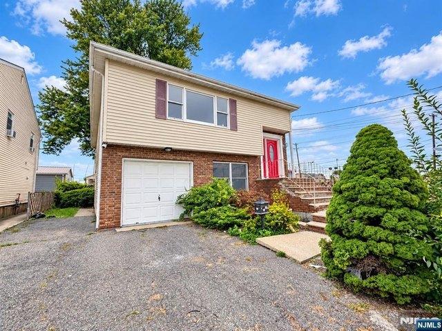 House for sale in Lodi, Bergen County