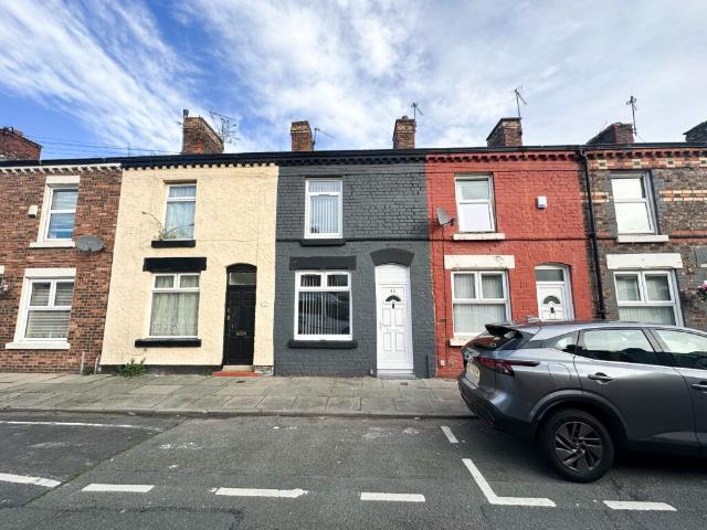 House for rent in Calderstones
