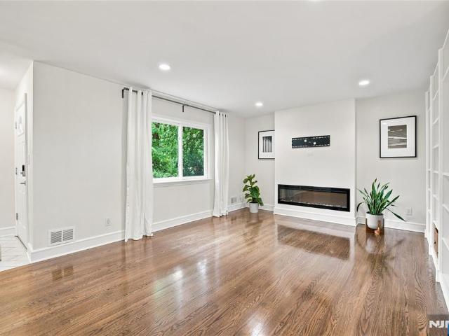 Property for rent in Leonia, New Jersey