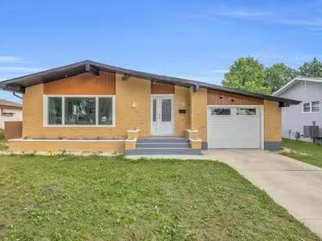 House for sale in East St. Paul, Manitoba